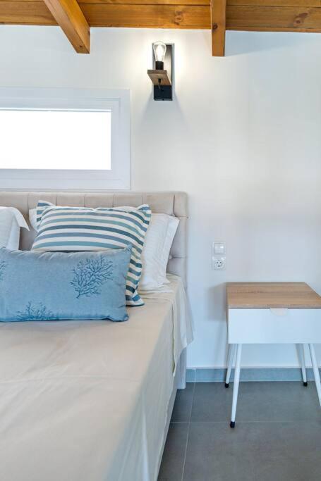 Sofia Suite, A Seafront Hideaway ! Pánormos Eksteriør billede