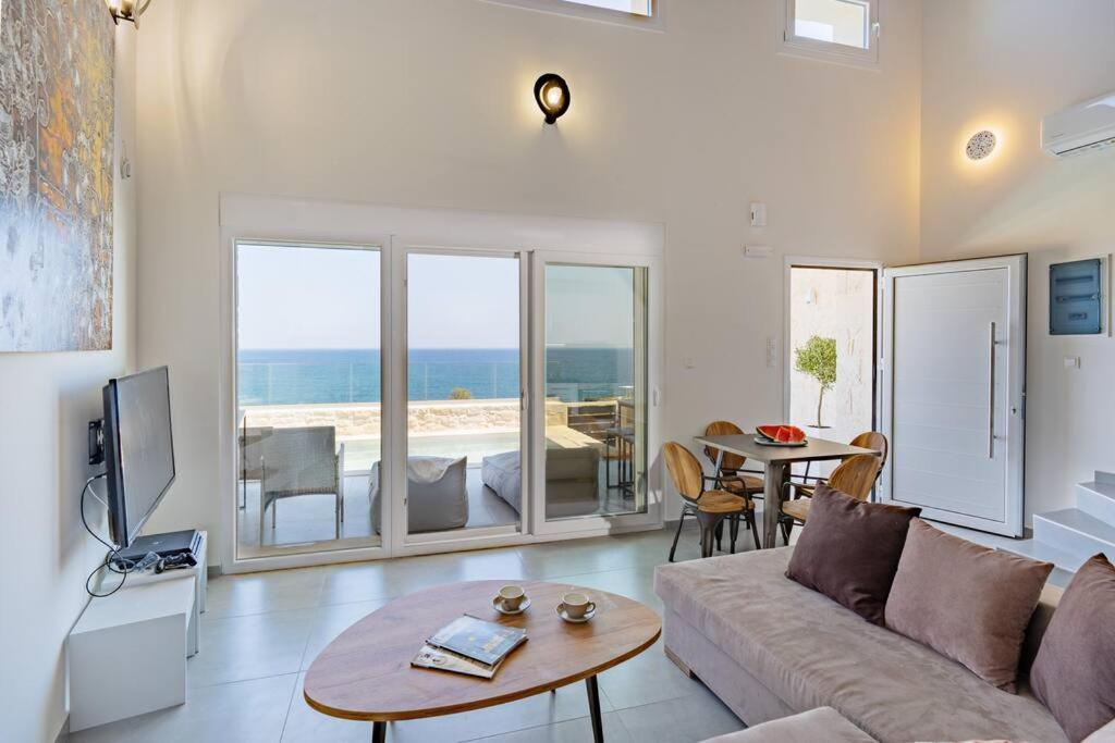 Sofia Suite, A Seafront Hideaway ! Pánormos Eksteriør billede